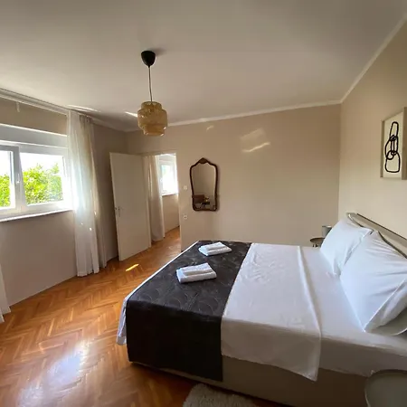 Luna Garden 오파티아